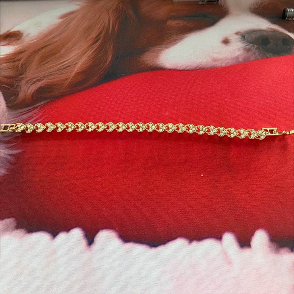 Hu Hu Hu Hu Hu Alat Bantu Pasang Kacamata♡ Gelang Bentuk Hati Bahan Alloy Aksen Berlian Imitasi Untuk Pengantin