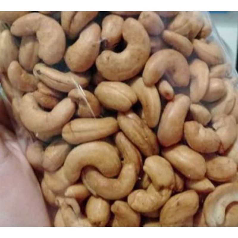 

KACANG METE MEDE MENTE 500 GRAM CEMILAN IMLEK CNY HAMPERS