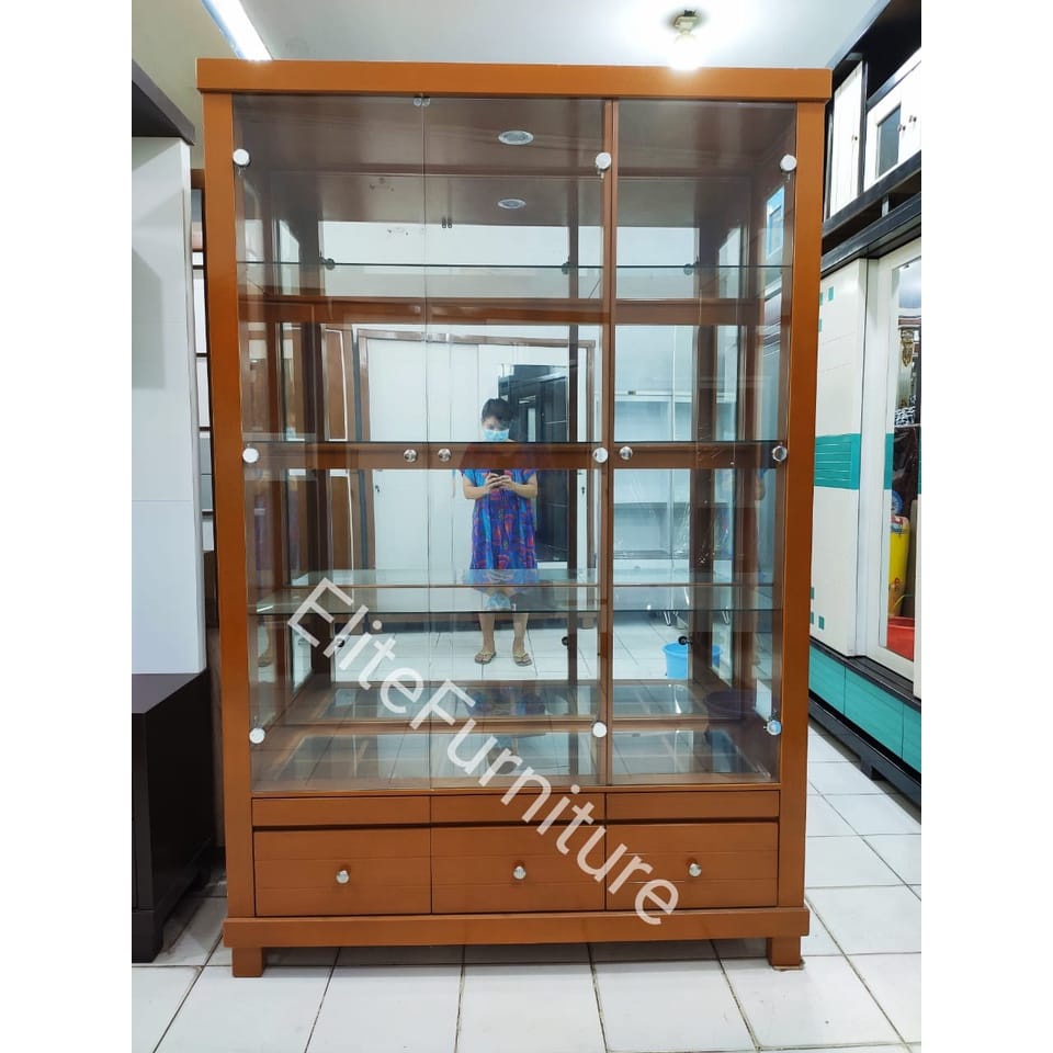 Pajangan Lemari Kaca 3pintu Lemari Kaca pajangan / Pajangan Kaca 3Pintu