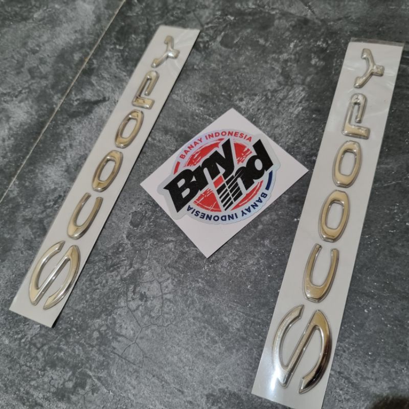 EMBLEM SCOOPY 2018 DAN 2019