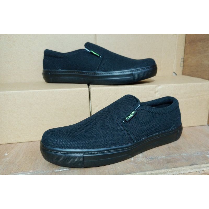 sepatu kasual slip on pria sepatu dagok