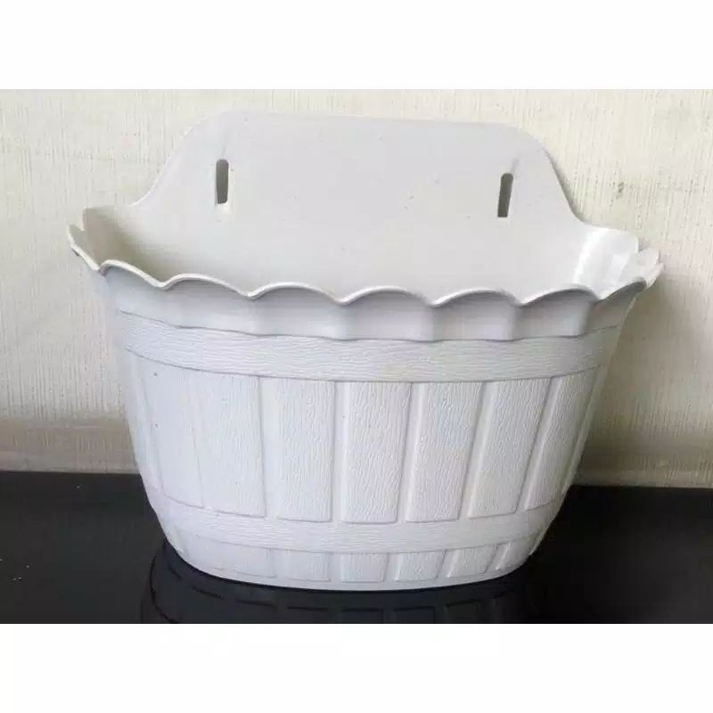 Pot bunga dinding / pot bunga plastik / pot bunga dinding plastik murah / pot f805 / pot bunga putih