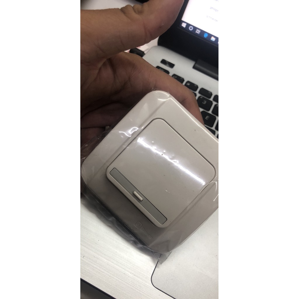 Saklar Broco - Saklar - Perlengkapan Listrik Broco Galleo Snow White Saklar Tunggal Engkel/Tunggal