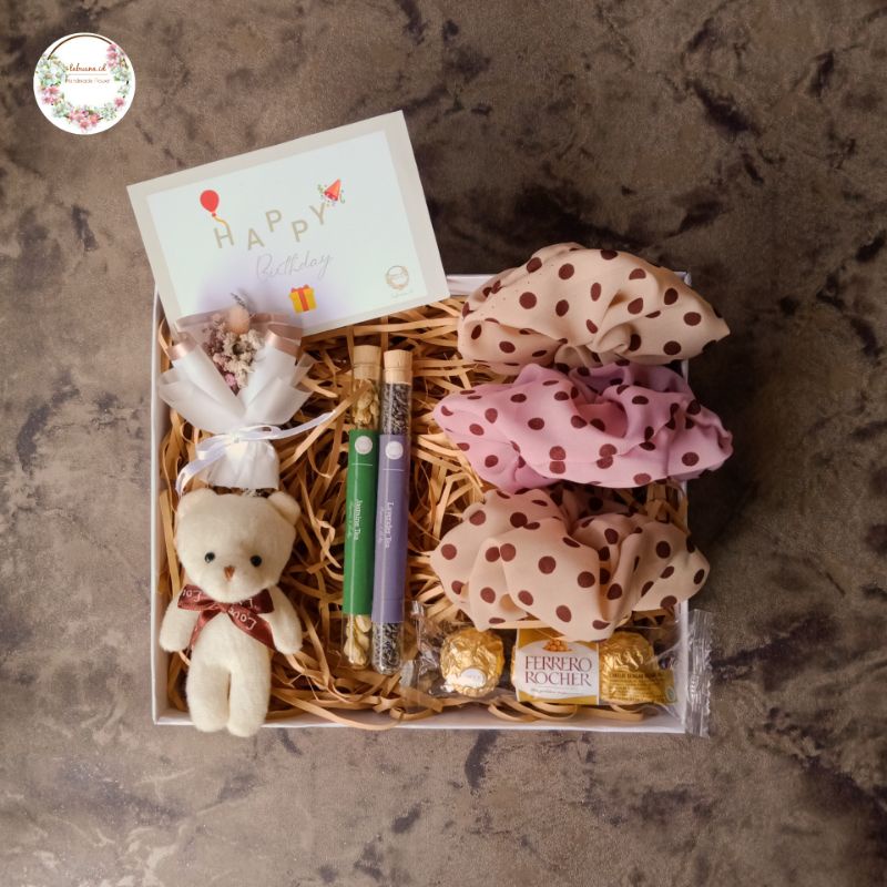 HAMPERS ULANG TAHUN / SOUVENIR / HADIAH ULANG TAHUN / ULANG TAHUN / HADIAH / SOUVENIR ULANG TAHUN / 