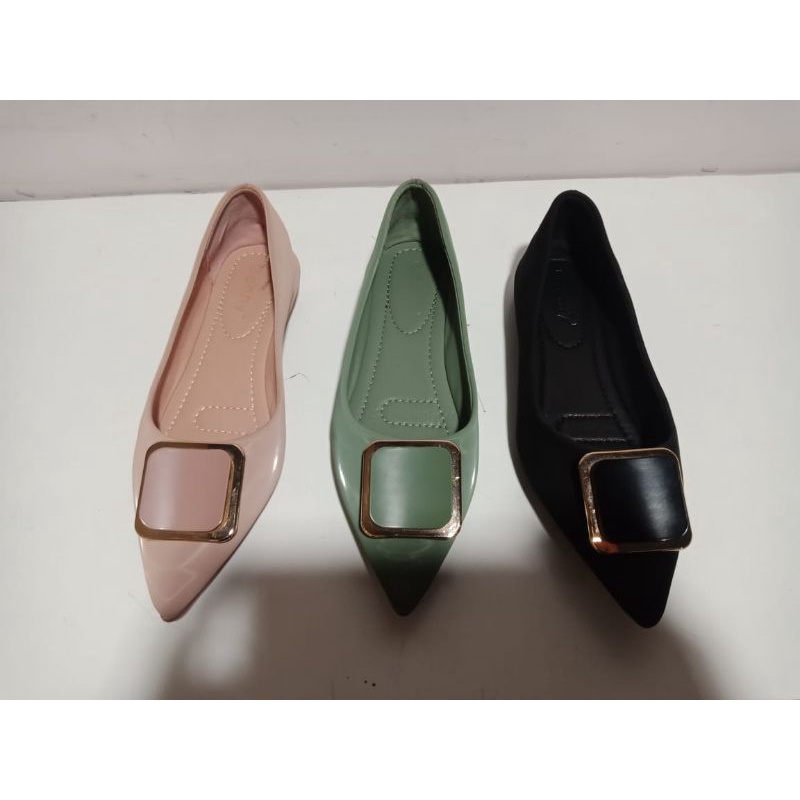 sepatu flat shoes /genny