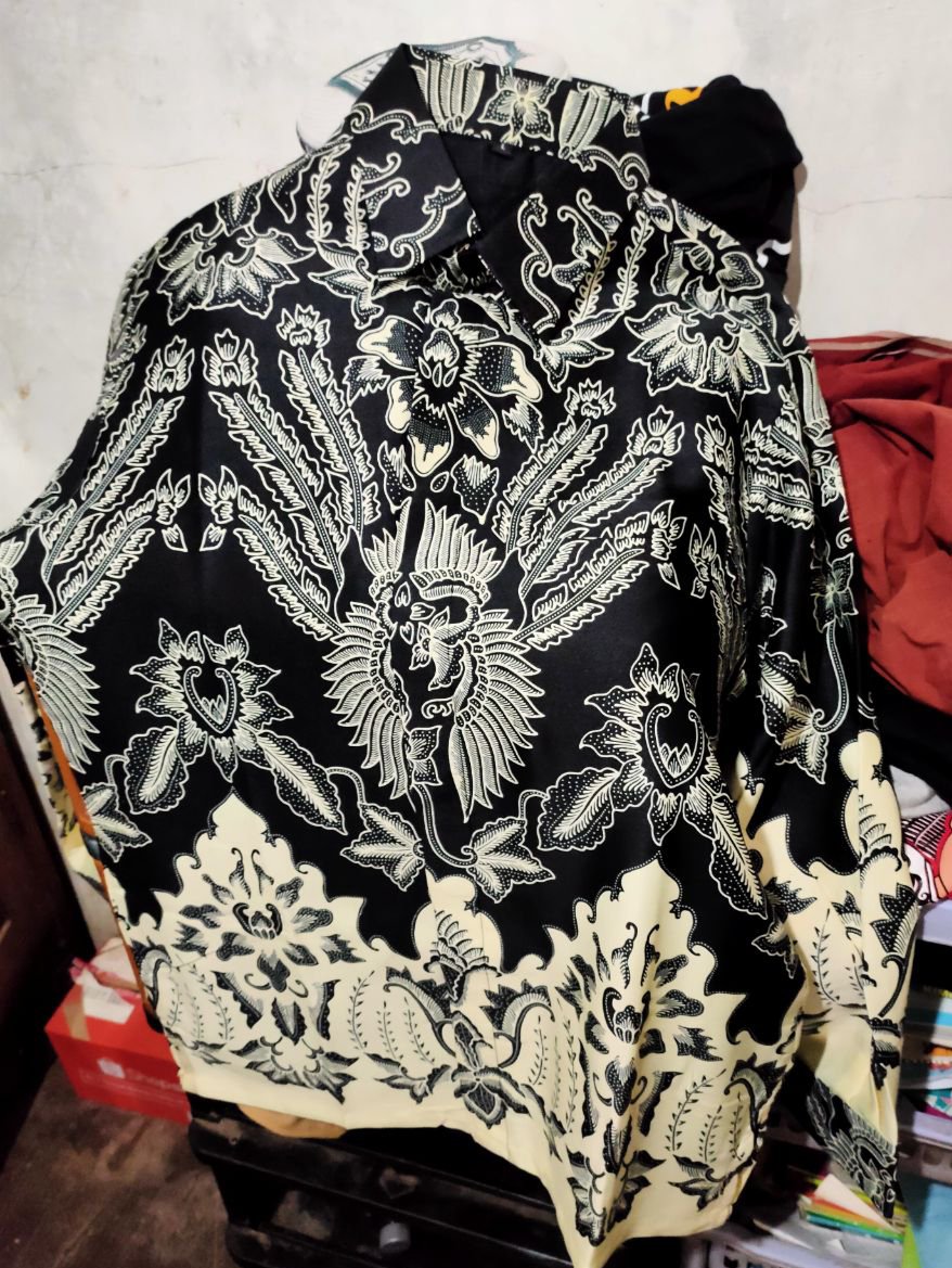 Kemeja Batik Pria Semi Sutra Silky Premium Puring Istimewa