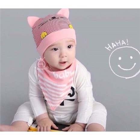 Satu Set Kupluk + Celemek | Bib + Hat Cat Baby