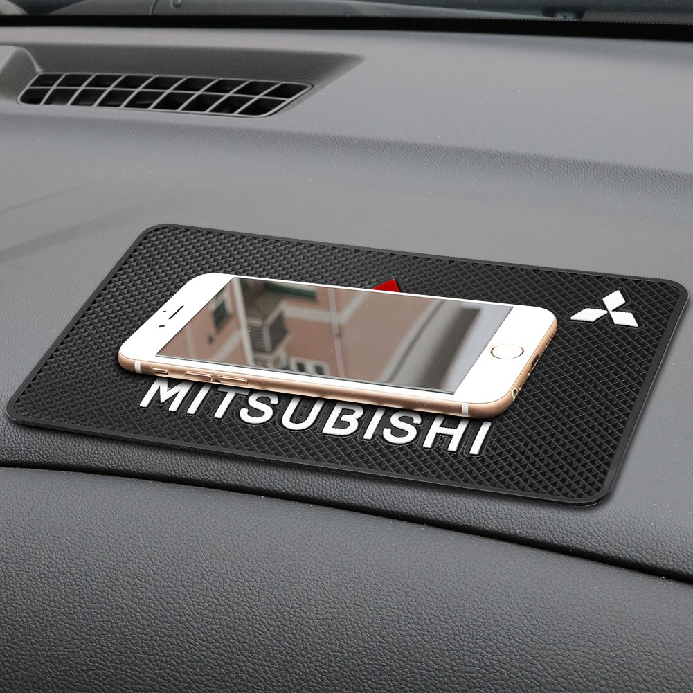 Non-slip Mat Dashboard Mobil Sticky Mat untuk Mitsubishi logo Triton Outlander Mirage ASX Lancer EVO PAJERO GRANDIS GALANT Xpander