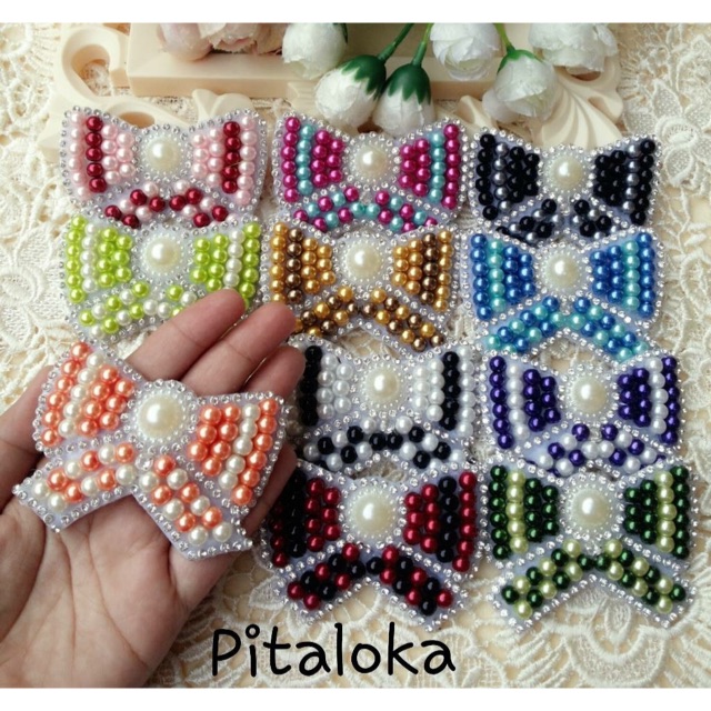 Brooch pitaloka