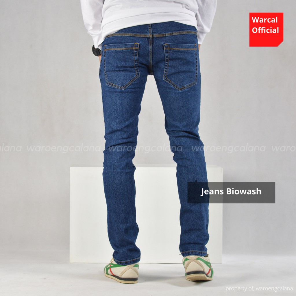 In One Celana Jeans Panjang Biowash