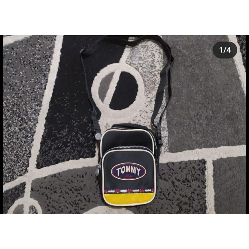 slingbag tommy