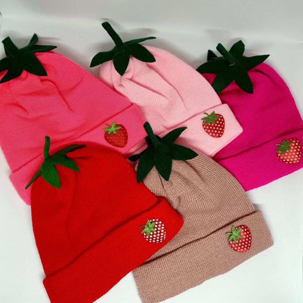 KUPLUK ANAK BAYI PEREMPUAN WANITA MOTIF STRAWBERRY PREMIUM RAJUT