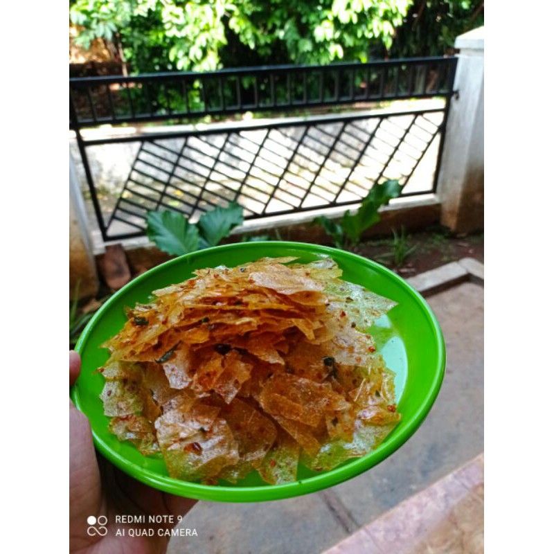 

keripik kaca Ukuran 110gram , 50gram dan 220gram (by FinOlshop)