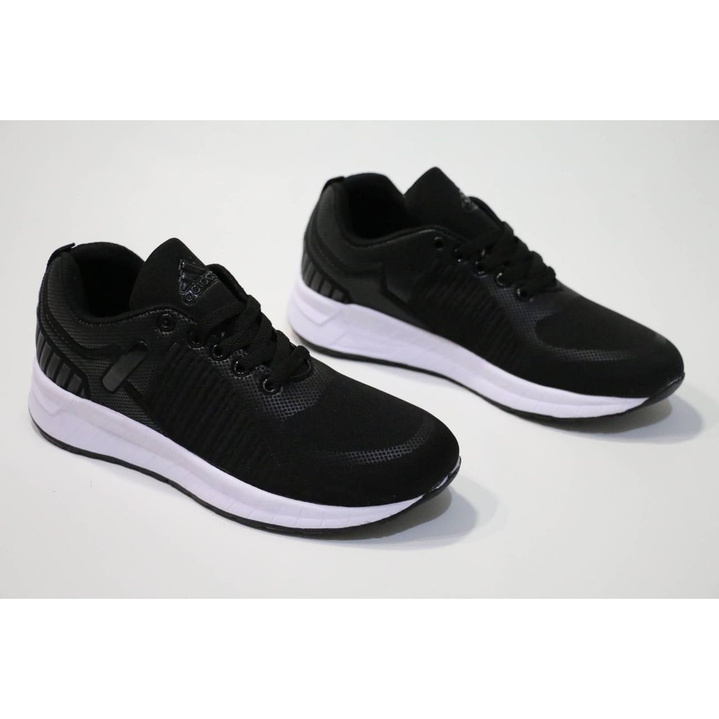 Sepatu Adidas Neo Free Flyknite Sepatu Sneakers Running Pria Warna Hitam Putih