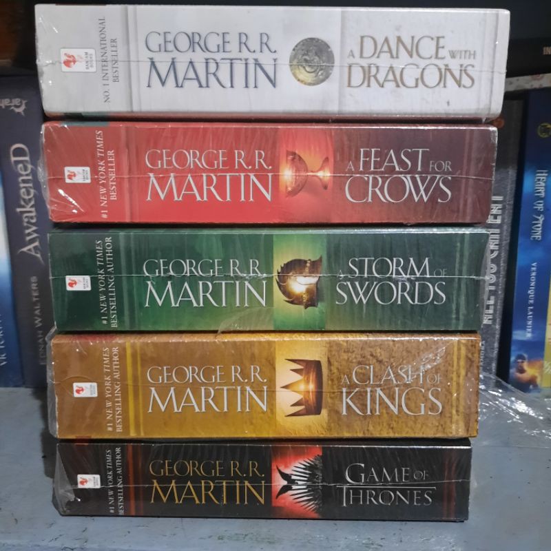 Jual A Game of Thrones book set ( english version) Shopee Indonesia