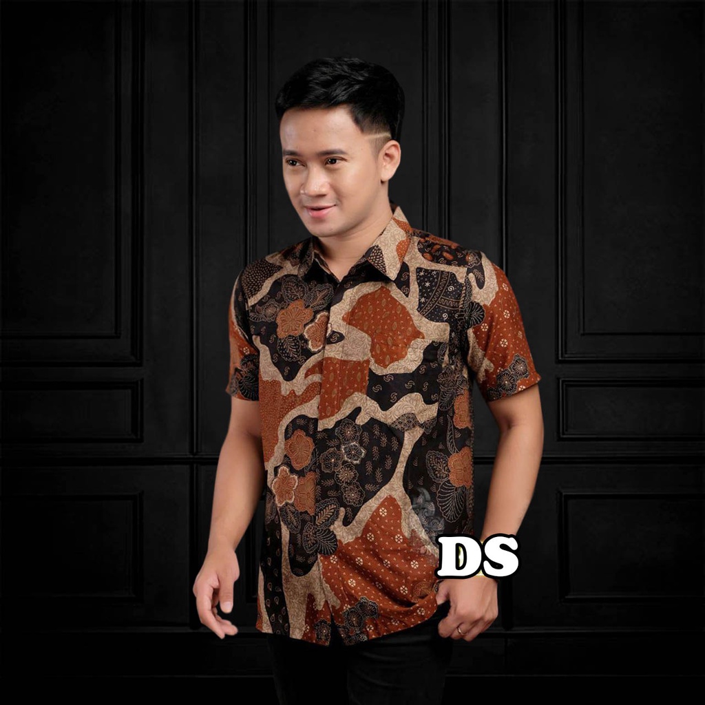 Terbaru - batik pria / baju batik pria terbaru / baju batik laki laki / baju batik remaja pria / bimasakti / kemeja batik / kemeja batik pria lengan pendek / baju batik pria / kemeja pria / kemeja cowok / baju cowok / baju kemeja pria dewasa - bimasakti