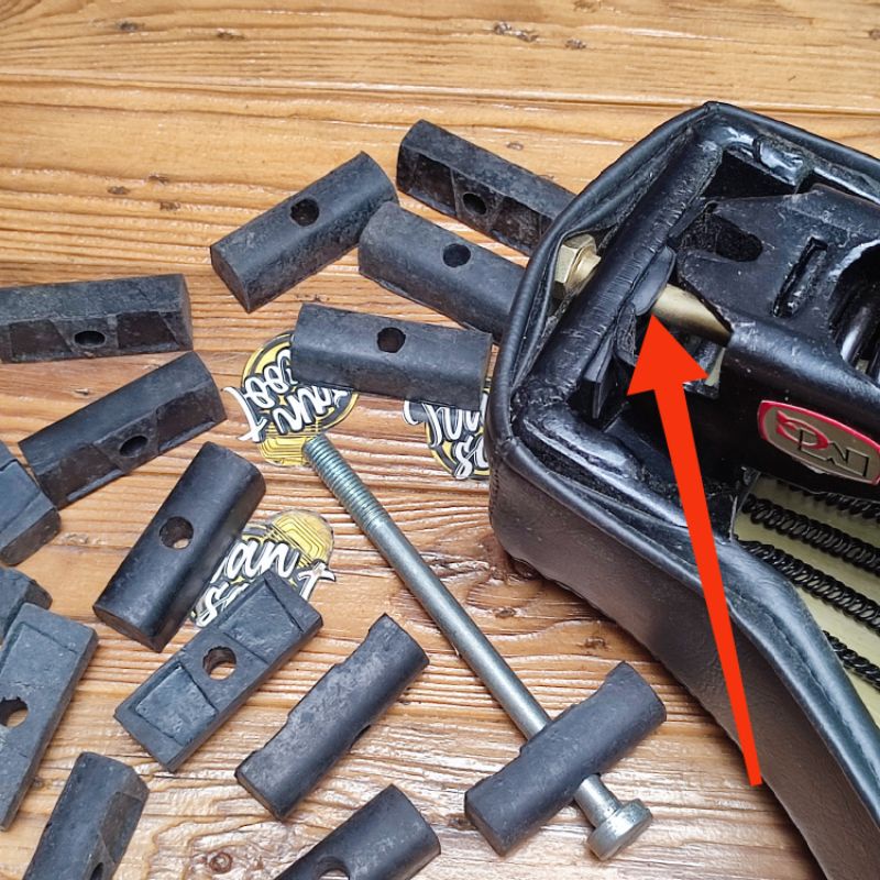 KARET BANTALAN JOK VESPA JOK DEPAN VESPA JOK PISAH VESPA MG PIAGGIO