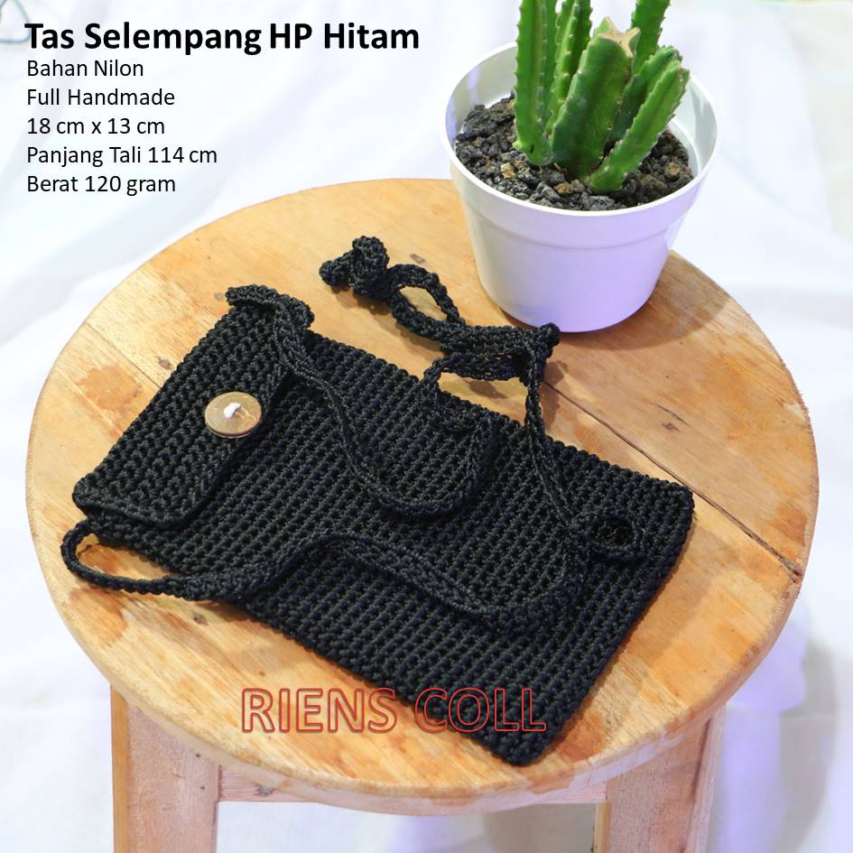 TAS HP RAJUT. TAS HANDPHONE. TAS HP SELEMPANG RAJUT NILON WARNA HITAM. Riens Collections