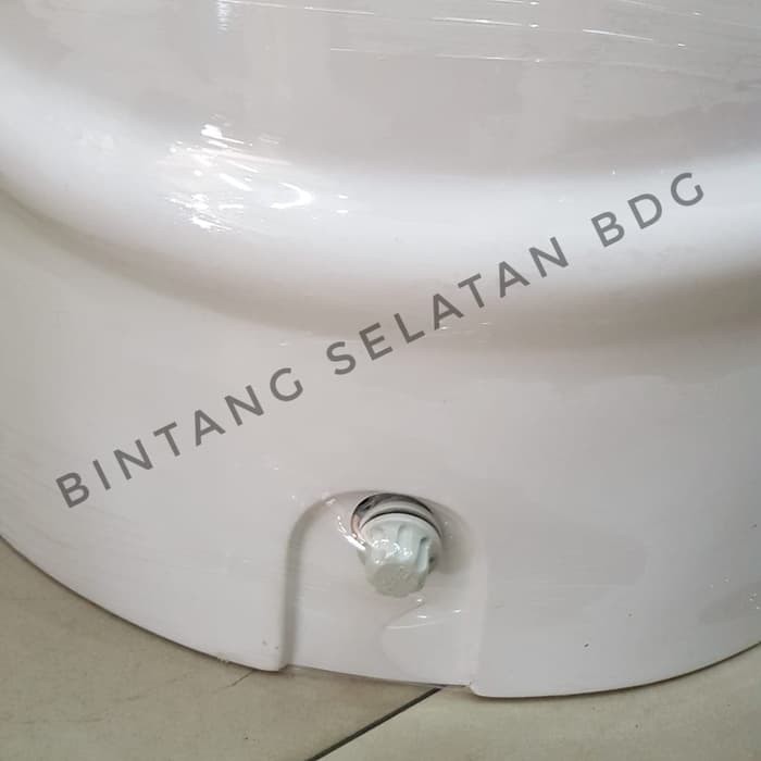 BAK AIR KING BAK SUDUT KAMAR MANDI WARNA PUTIH OWEN