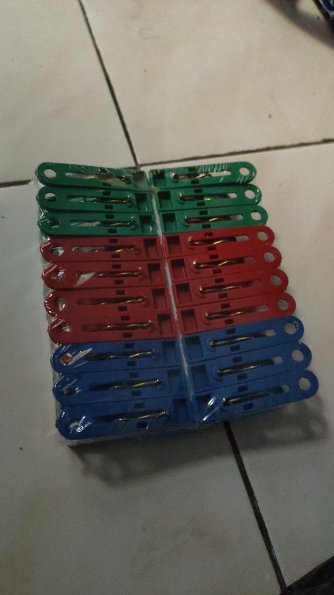 20 Pcs Jepit Baju - Jepit Jemuran - Penjepit Baju - Bahan Plastik