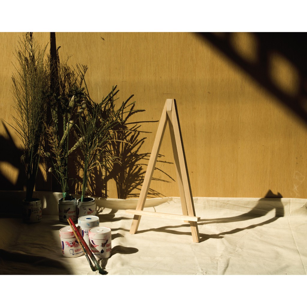 Easel tripod kayu