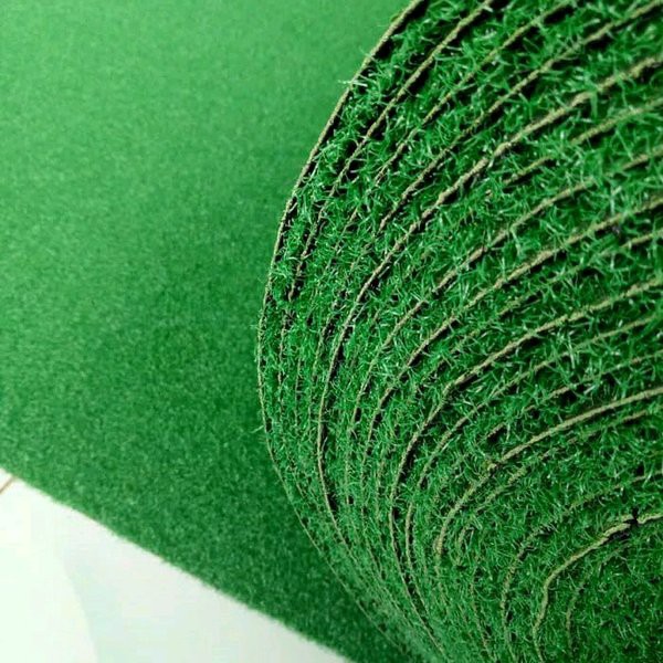 Rumput sintetis Golf Keriting 1 Roll - jual rumput sintetis mini golf