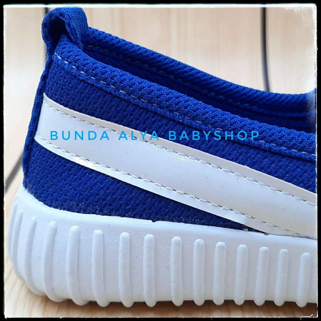 Sepatu Anak Perempuan Usia 2 3 6 7 Tahun BIRU - Sepatu Anak Cewek slip On Sporty Alas Karet Size 22 - 35