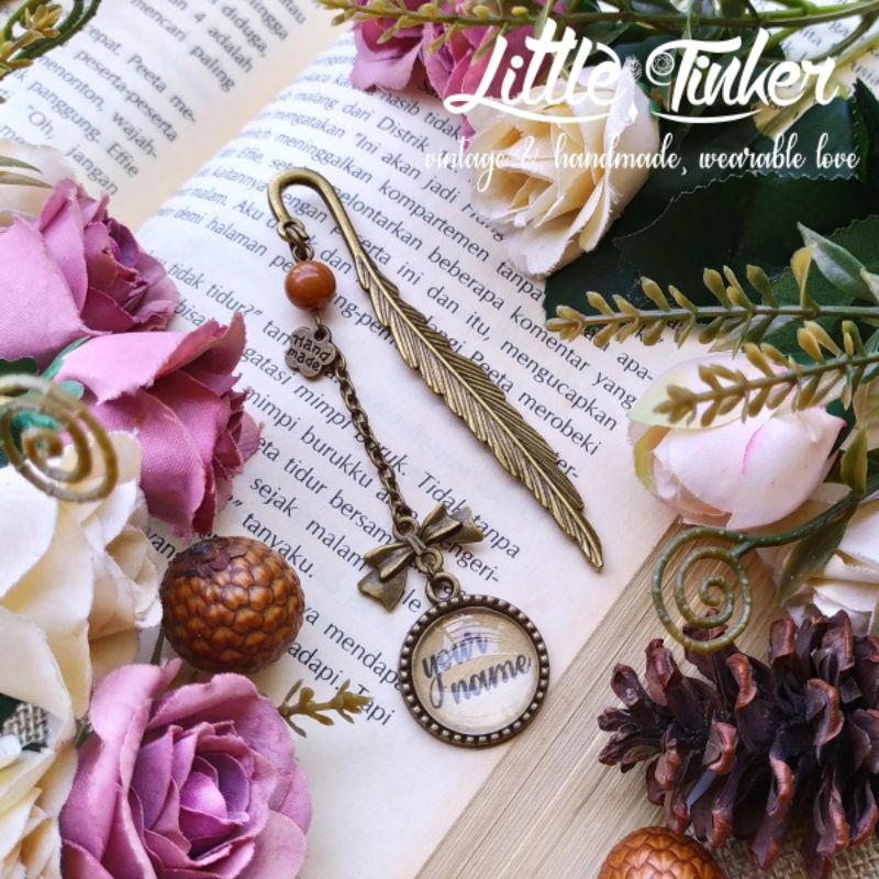 

Pembatas Buku Metal Vintage Custom Bookmark