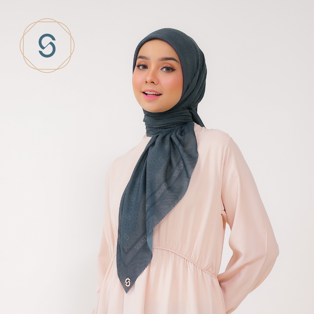 Seradia Hijab Segi Empat Monogram 2.0-Medieval