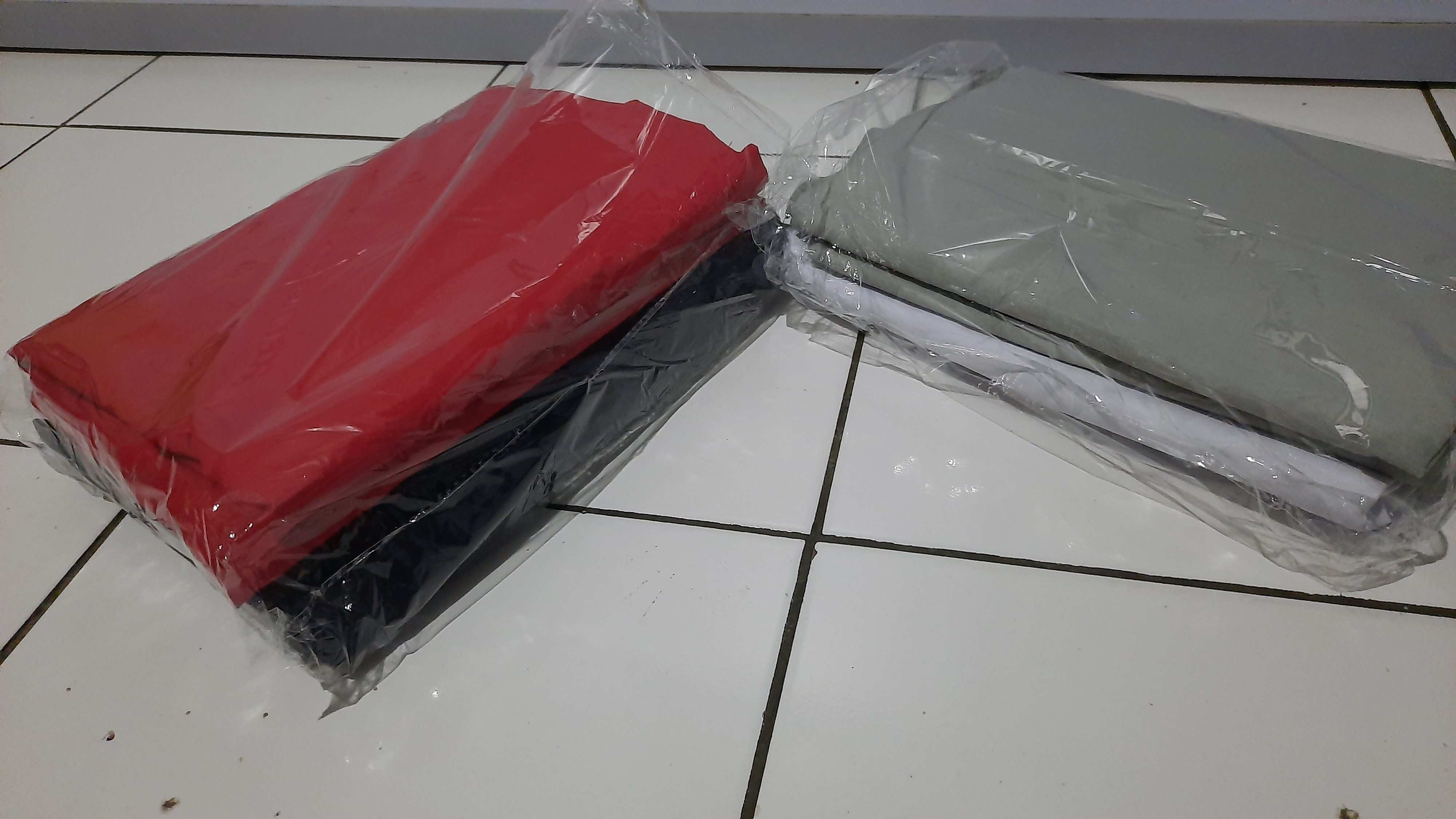 Bahan Kain Meteran Katun Lembut Polos Lebar 240 Cm Polos Hitam