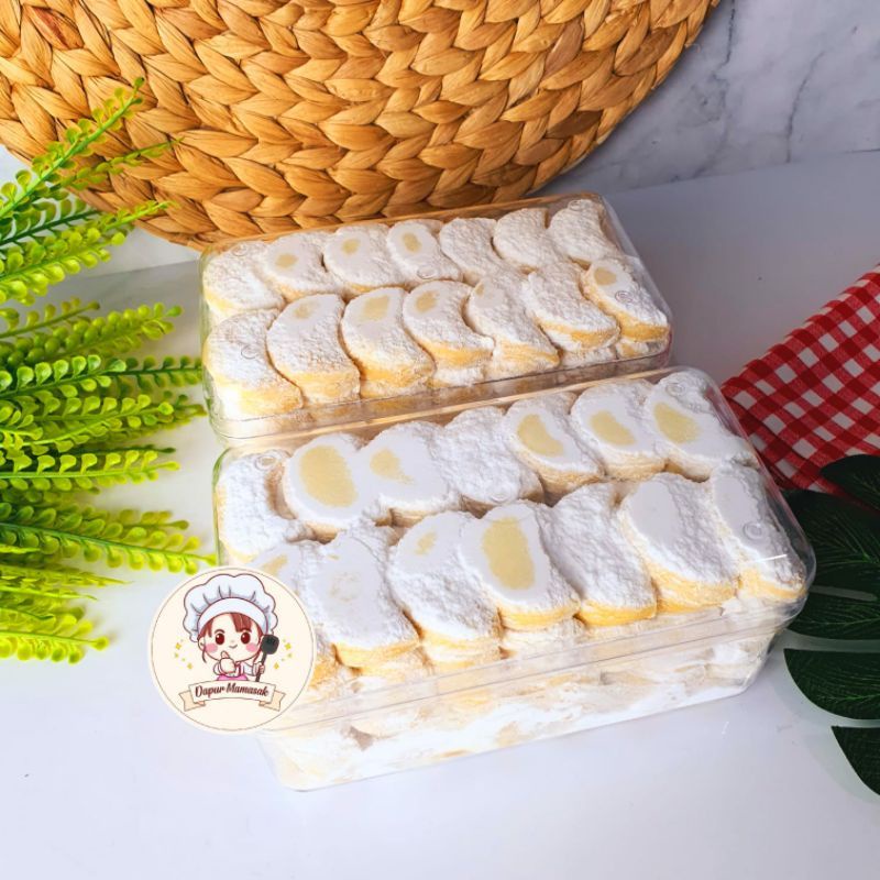 

KUE PUTRI SALJU WISMAN ENAK, HALAL 100%, LUMER DIMULUT