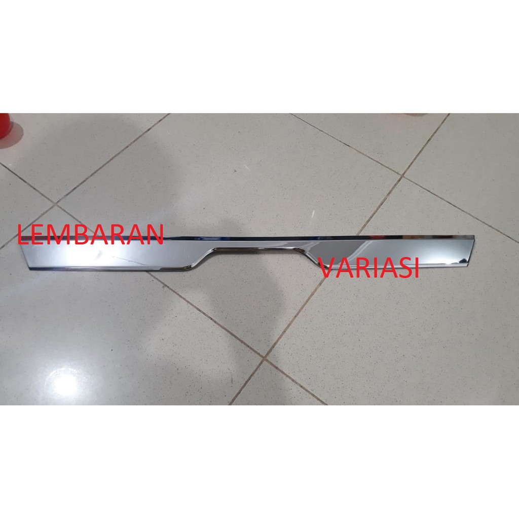 Lis List Chrome Bagasi Belakang Xpander Trunk Lid Chrome