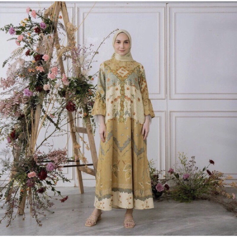 Maharani Dress by Geulis