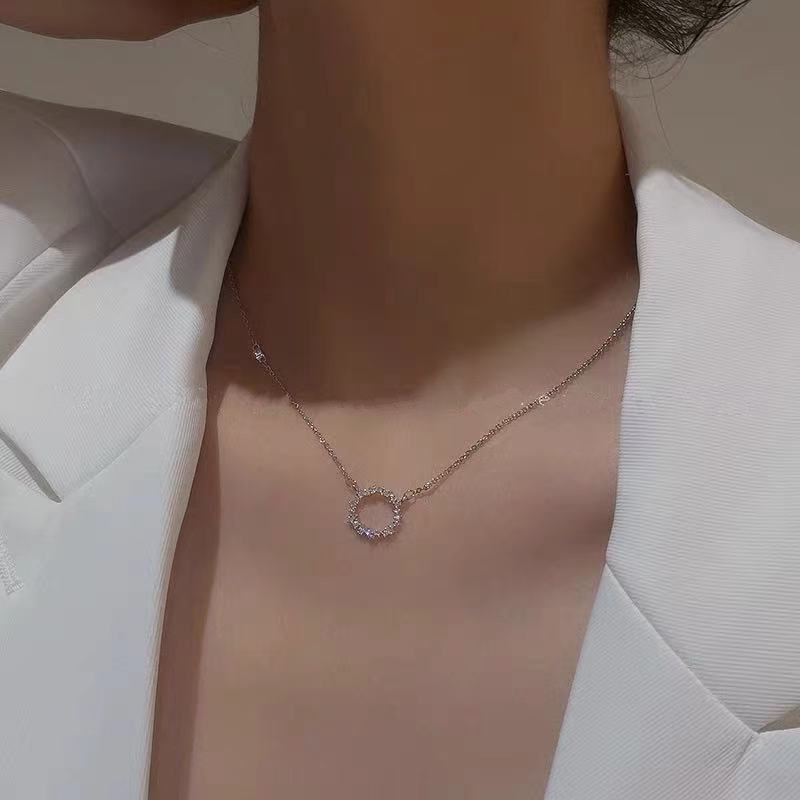 Mikro bertatahkan Berlian Geometris lingkaran kecil mini dan sederhana kalung Korea kalung gadis ula