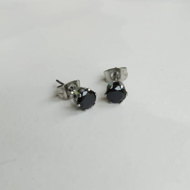Anting Wanita Pria Tusuk Black Diamond CZ-2