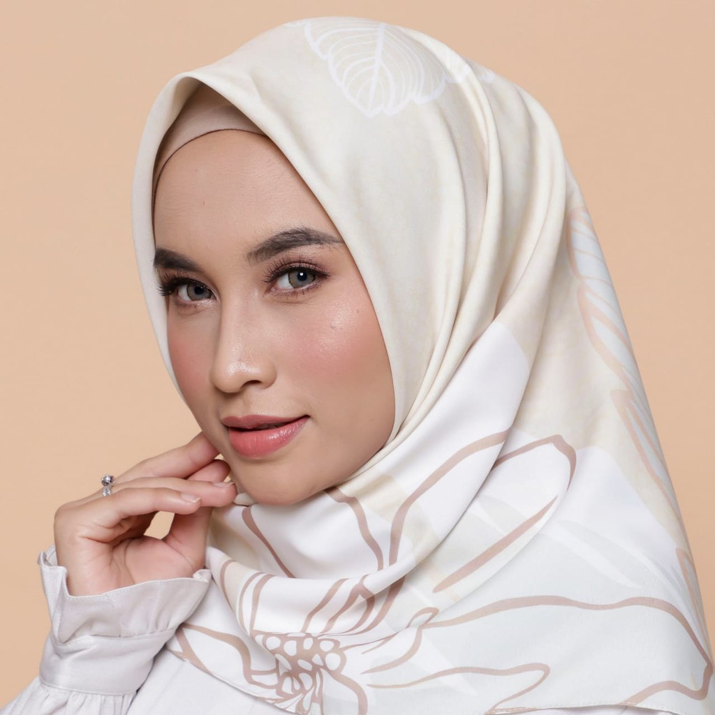 KERUDUNG SEGI EMPAT PRINTING MOTIF JILBAB SEGIEMPAT HIJAB SEGIEMPAT SCARF CENDANA