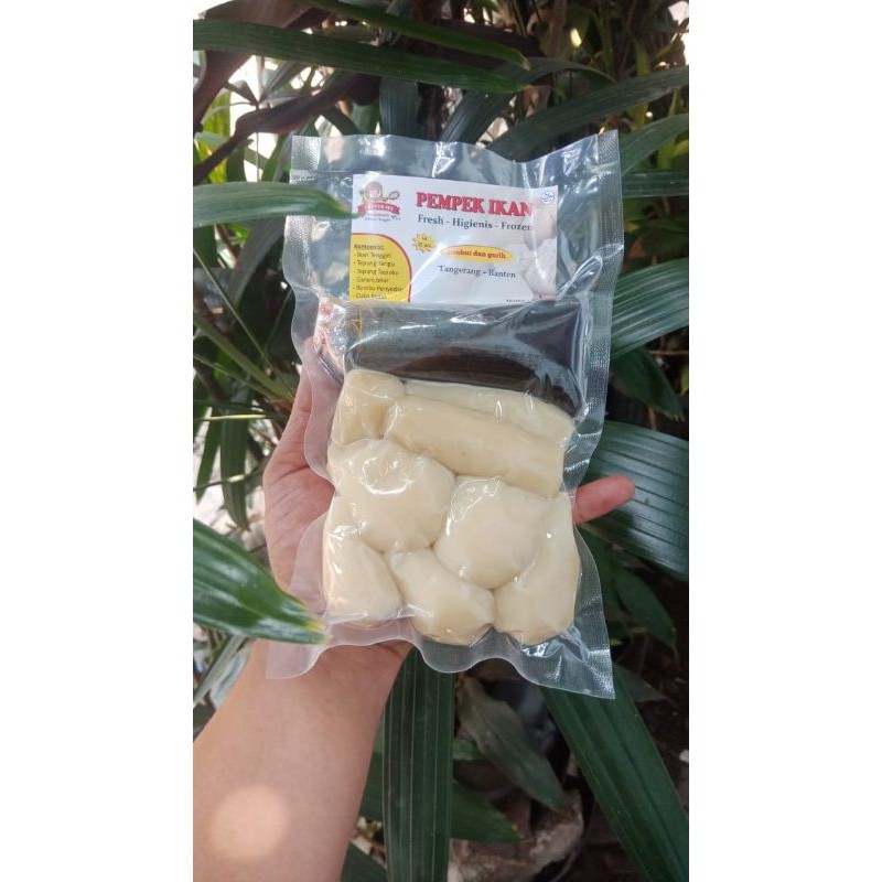 

Pempek Ikan Tenggiri