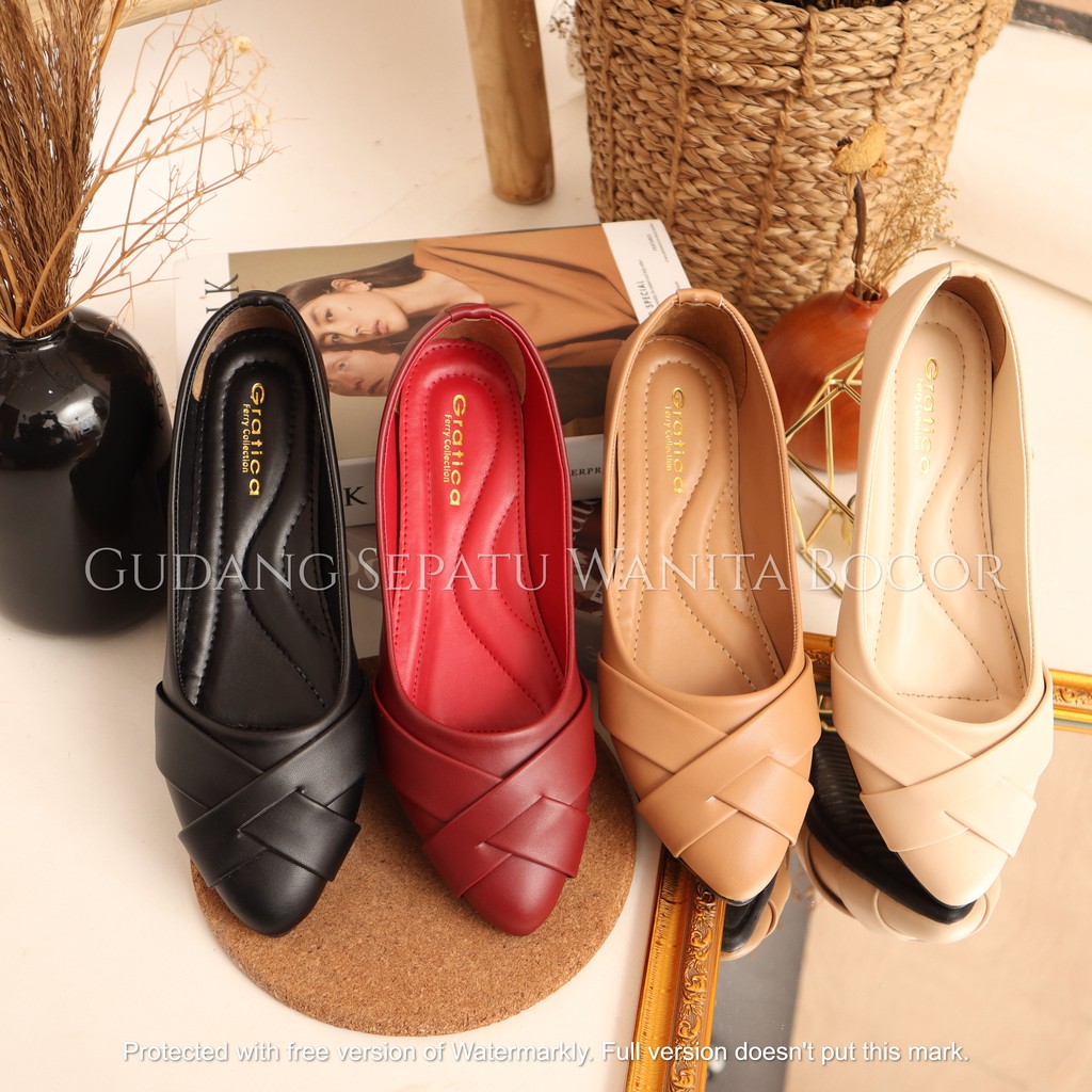 Gratica Sepatu Wanita Flat Shoes Silang Lancip B05 SL