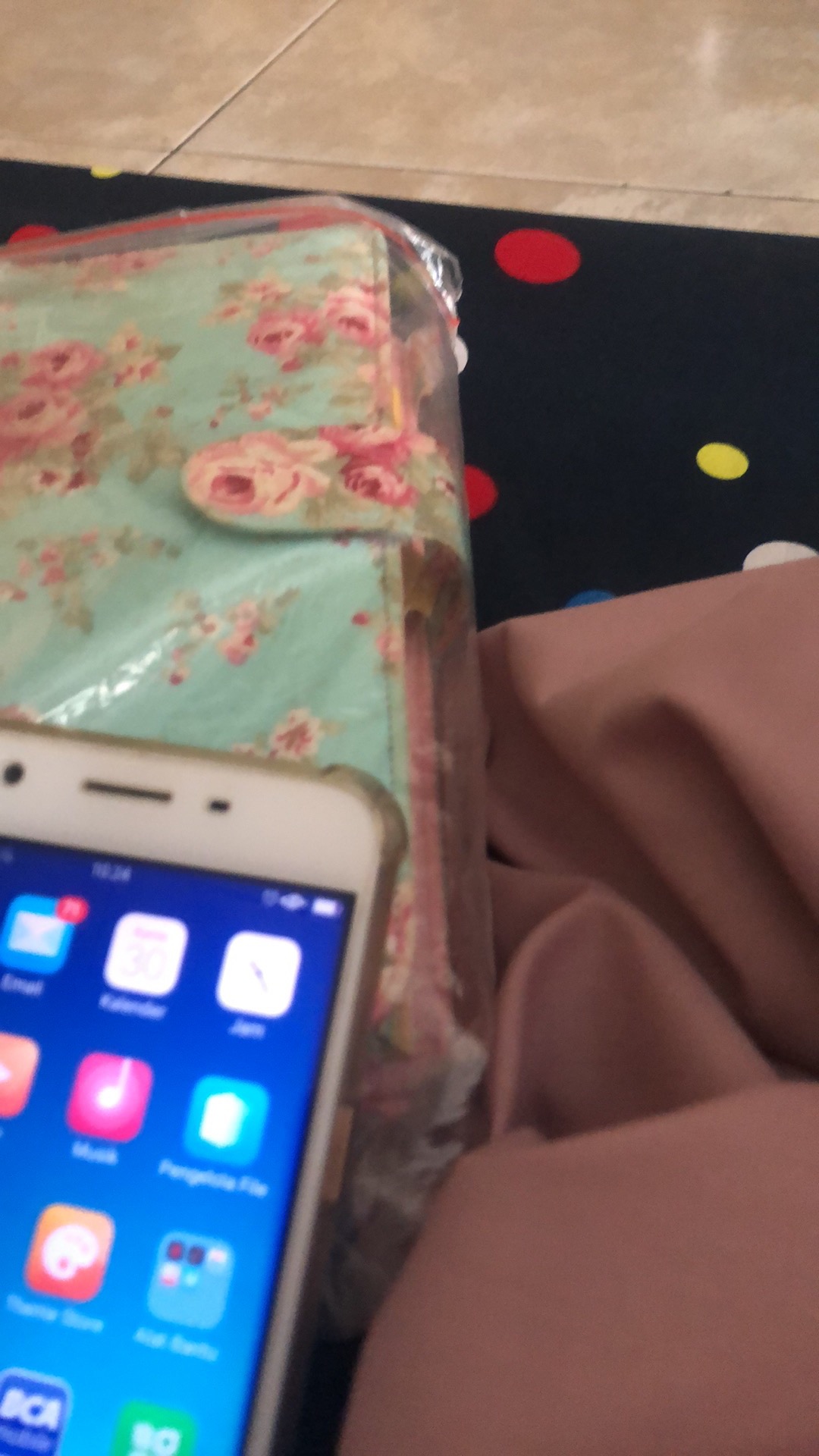 Pisau Dapur / Buah Mammon