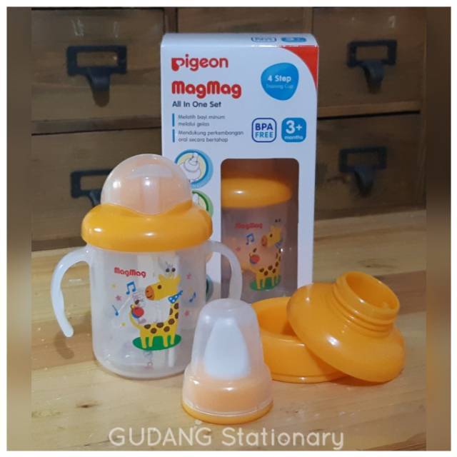 Gelas Susu Anak 4 in 1 MagMag Pigeon