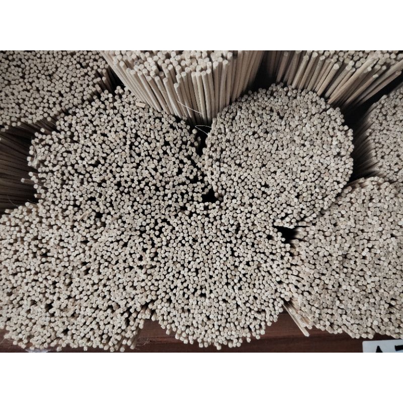 Jeruji sangkar bambu/lidi bambu semi kulitan halus ukuran 2.8mm panjang 60cm isi 1000