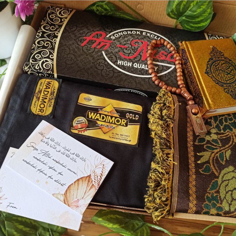 Paket Alat Sholat Pria Hampers Gift Box Kado Guru Wedding Kado Wisuda murah alat solat sarung muslim