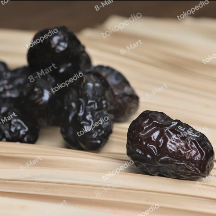 

Kurma Terbaru - Kurma Ajwa 5 Kg / Kurma Nabi/ Kurma Premium Grade A Jumbo