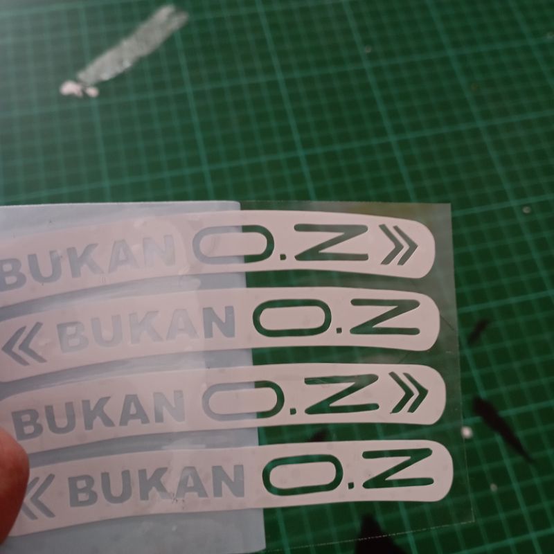 Sticker Cutting Bukan O.Z