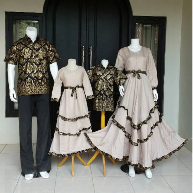 gamis jumbo,couple keluarga,couple batik,gamis batik ,gamis batik keluarga
