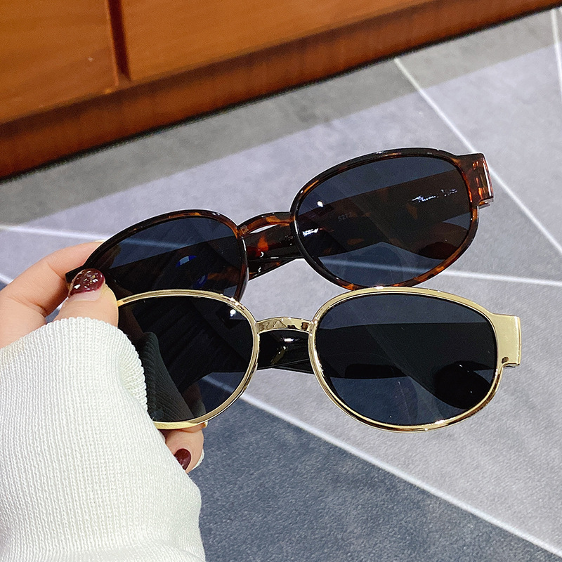 (YUZHU) COD Kacamata Hitam Wanita Retro Gaya Kacamata Hitam Bulat Oval Korea Fashion Gaya Sunglasses Cewek