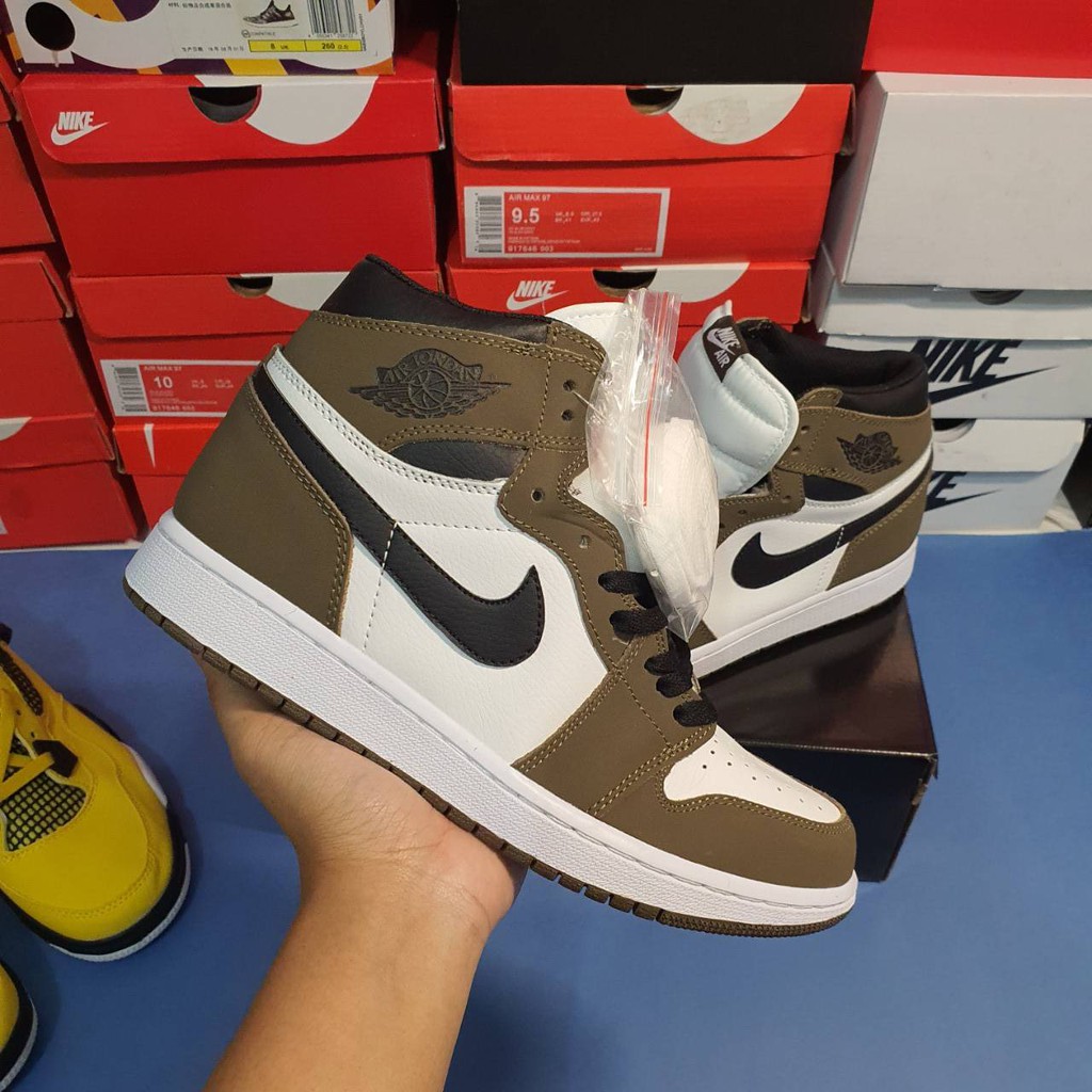 Sepatu Nike Air Jordan 1 Retro High Dark Mocca / Original Nike shoes / Premium Import 40-44