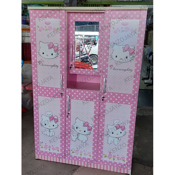 Lemari Karakter 3 pintu Apanel