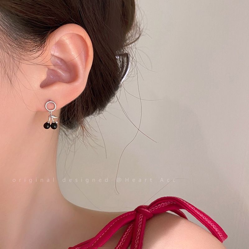 YEEZII Set Anting Tusuk Silver Desain Buah Ceri Hitam Hias Kristal Untuk Wanita