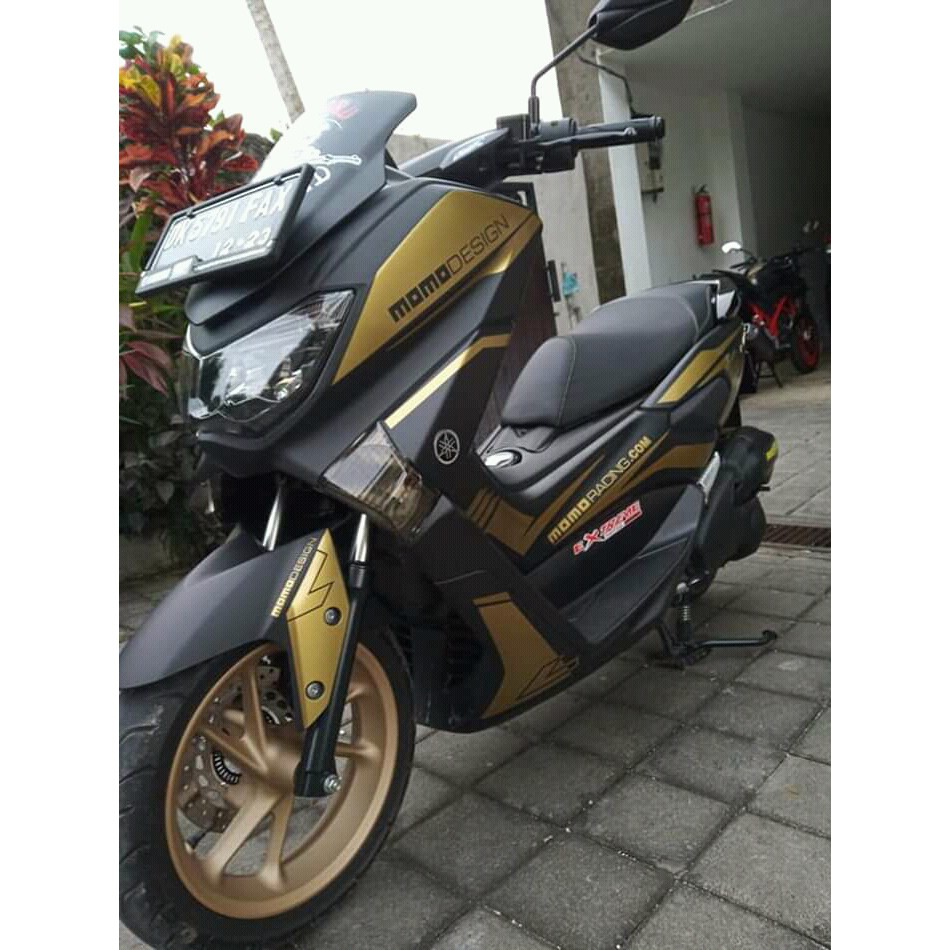 30 Ide Keren Pepaduan Warna Hitam Motor  Pakai Stiker  